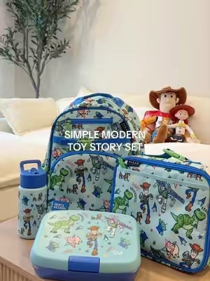everything about this Toy Story school set is so cute 🤍🚀 @Simple Modern #simplemodern #simplemoderntumbler #backtoschoolshopping #kidsbackpack #kidswaterbottle 