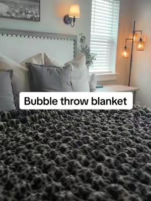 It’s back in queen size!!! RUN!! #cheetahprint #throwblanket #blanket 