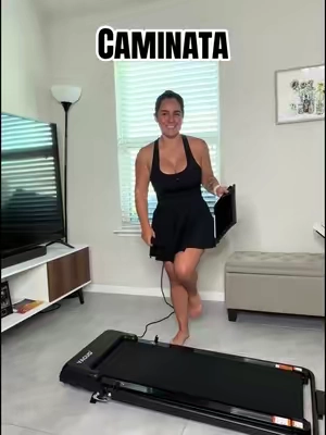 Has tus pasos diarios o esas caminatas que todos necesitamos pero que no hacemos en la comodidad de tu casa! #caminadora #walk #Home #excersiseathome 