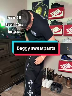 Baggy pants😮‍💨 #baggy #baggypants #sweatpants #vintagestyle #mensfashion 