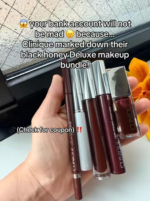 The ultimate Black Honey lineup in one set-from lips and liner to mascara and gloss. That iconic deep berry shade looks different on everyone and gives the prettiest effortless makeup look. #CliniqueBlackHoney #CliniqueMakeup #BlackHoney #makeupset 