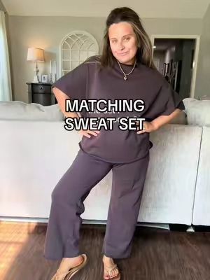 Everyday set 👏🏻 #matchingset #outfitinspo #sweatset #outfitinspo #lookforless 