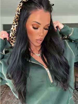 The gold zipper hoodie of our dreams #viralhoodie #pulloverhoodie #goldzipper #viralhoodie #escalademom 