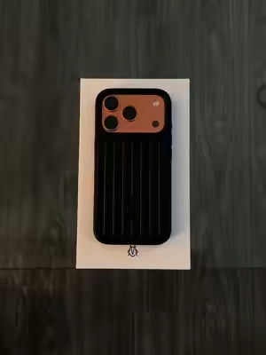 #fyp #luxury #phonecase #viral #iphone17 
