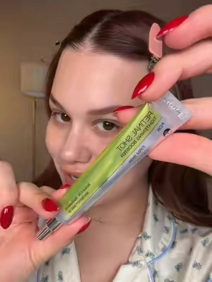 El dúo perfecto para estrías 💚 #celimax #celimaxglobal #celimaxretinolshot #celimaxskincare @celimax US Store @celimax.global 