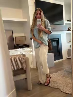 @Cushionaire just does it better >>> #cushionaire #sandalsforwomen #jellyshoes #oldmoneyaesthetic #oldmoneyoutfits 