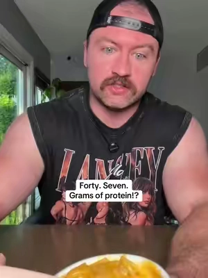 This Mac and cheese is absolutely insane.  #highprotein #macandcheese #pasta #noodles 