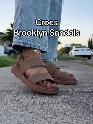 These are the sandals that make getting dressed so much easier. 🤍 They instantly elevate any outfit, but they’re so lightweight you’ll forget you’re wearing platforms. Crocs really nailed these. ✨ #CrocsBrooklyn #crocsbrooklynsandal #crocssandals #crocsbrooklyn #tiktokshopcreatorpicks @Crocs 
