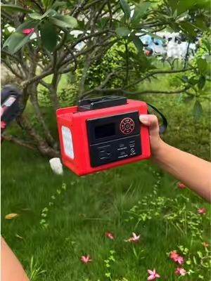 🔋En caso de apagones en casa, este inversor me da paz mental sin ocupar tanto espacio.#inverter #powerinverter #powerstation #milwaukee #battery 