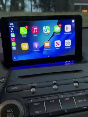 CarPlay for this price is crazy #carplay #carplayscreen #carplaysystems #tiktokshopsummersale #tiktokshopcreatorpicks 