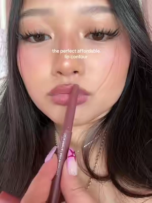 525 brown caramel blurfiller lip contour @loréal paris usa @L’Oréal Paris #lorealparis #lipfiller #lipcontour #lipcombo 