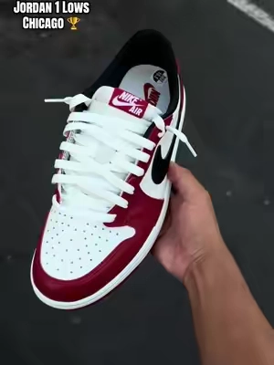 Jordan 1 Low chicagos🔥🏆 #jordan1low #chicago1s #jordan1chicago #sneakerhead #sneakergame 