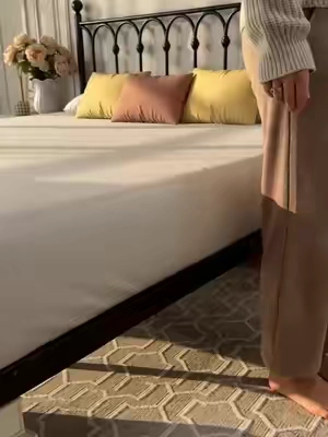 POV: Your bed just got a glow-up 🛏️ No squeaking, smooth corners, & 12" storage? YES. #weeklydeals #payday #RushReady #tiktokshopsummersale #BedGoals #HomeDecor #TikTokMadeMeBuyIt #NoSqueakBed