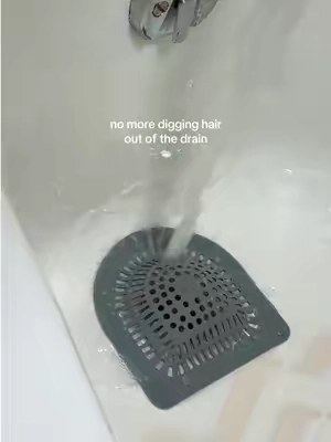 the easiest shower upgrade that makes a huge difference 🙌🏼 #hairshedding #haircatcher #cloggeddrain #hairhack #CleanTok @Kitsch 