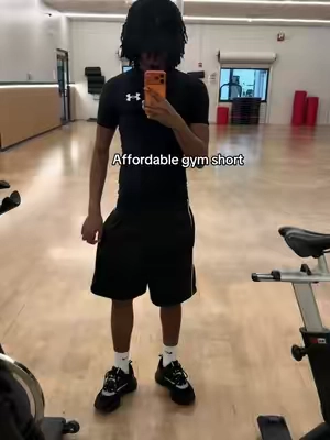 #short #fashiontiktok #fashion #SummerFashion #gymshorts 