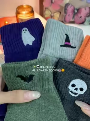 the perfect halloween socks!🎃✨ cute and cozy for spooky season - set of 5 with double sided embroidery featuring ghosts, skulls, pumpkins, bats, and witch hats #halloween #halloweenstyle #cozygirl #cozystyle #fallstyle