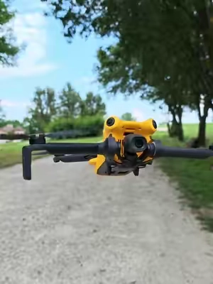 Capture smooth aerial footage and detailed photos with the SKYROVER X1 camera drone. Featuring 4K video, up to 8K photos, long-range transmission, and intelligent flight controls, it is built for travel, outdoor adventures, property views, and content creation. #tiktokshopcreatorpicks #SKYROVER #CameraDrone #AerialPhotography #ContentCreator @SkyRover Official 