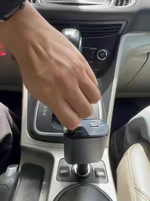 Este es el cargador para coche que quiero. #tiktokshop #freeshipping #retractablecarcharger #4in1charger