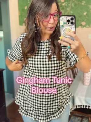 No but this is actually SO cute! I love how flowy it is!! #blouse #blouses #tunictop #cutetop @BloomChic 