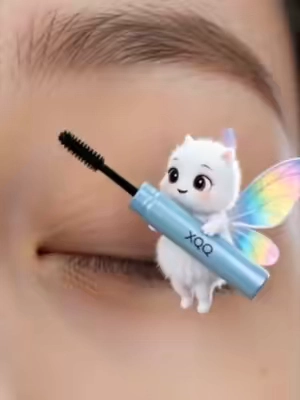 I am officially convinced this little silver tube has actual magic inside it#waterproof #beauty #QXQC #mascara #fyp #QCQX #makeup #fpy