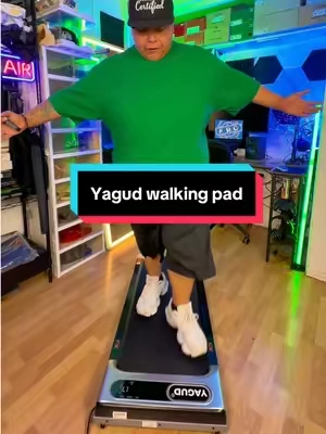 This walking pad is the way to go 👌 🏃🏽‍♂️  Tracks your stats, 3.8 MPH with a high weight capacity  #walkingpad #yagudwalkingpad #walkingpadathome #walking #tiktokshopsummersale 