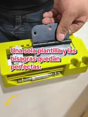 Si la bisagra queda chueca, el problema no es la puerta.#tooltok #diytools #homediy #DIY #diyhome 
