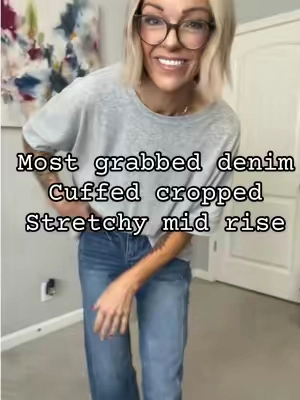 Most grabbed for denim  #denim #womensjeans #flamingals #stretchyjeans @Flamingals by Flamingo Shop 