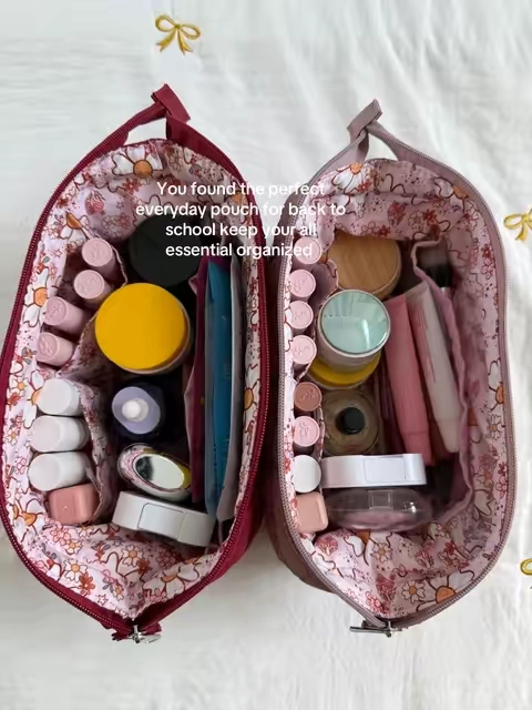#pouch #makeuppouch #makeupbag #everydaybag #essentials 