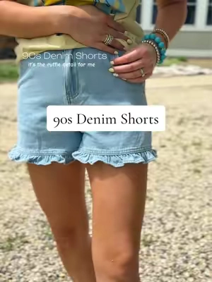 Vintage style denim ✨  #vintagestyle #denimshorts #ruffleshorts #90sfashion #vintageshorts 