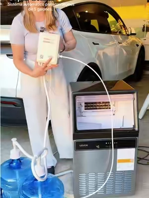 Conecta directamente tu máquina de hielo, cafetera, refrigerador o cualquier equipo compatible a garrafones de 5 galones. Este sistema cambia automáticamente al segundo garrafón cuando el primero se termina, para que siempre tengas agua disponible sin estar pendiente de hacerlo manualmente. Ideal para el hogar, oficina o pequeños negocios. #waterdispenser #dispensador #foodtruck #tiktokshopsummersale #tiktokshopcreatorpicks . . . . . . . . . .  【Summerfinds】VEVOR Bottled Water Dispenser Pump System 2x5 Gallon Dispensing SystemAutomatic Electric Water DispenserDouble-Pipe Water Jug PumpCompatible Use with Coffee/Tea MachineRefrigeratorIce Maker,home essentials 5 gallon water pump, automatic bottled water system, ice maker water supply, coffee maker water supply, espresso machine water line, refrigerator water supply, food truck water system, concession stand water system, mobile coffee cart, coffee trailer equipment, restaurant water pump, commercial kitchen water supply, RV water system, camper water pump, office water dispenser, home coffee station, bottled water dispenser, bomba para garrafón de 5 galones, sistema automático para garrafón, máquina de hielo, cafetera espresso, food truck, coffee truck, remolque de comida, cocina comercial, oficina, hogar
