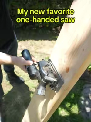 A powerful circular saw that weighs 2 pounds! 4500RPM, 1" cutting depth and up to 45 degrees in angle. Perfect for diy projects and repairs. #circularsaw #tooltok #electricsaw #woodworking #woodworkingproject #saw #handsaw #woodsaw #sawmachine #fanttik #fanttiktools #DIY #diytools