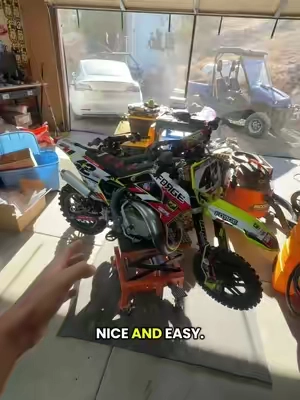 One of the best motorcycle stands out 🔥↖️ #motorcyclestand #dirtbike #motorcycle #motolife #vevor 