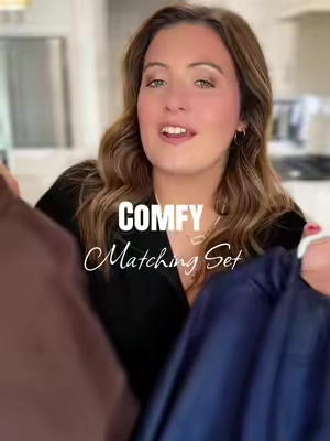 The softest, and must luxury type feel matching set perfect for running errands, travel, or around the house! @Pinspark #falloutfitinspo #matchingset #loungewear #traveloutfit #comfyoutfit 