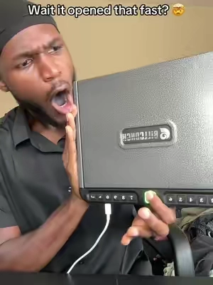 Best way to protect your valuables and your loved ones✅🤩 ##biometricsafe##gunsafe##safe##homesecurity##safestorage