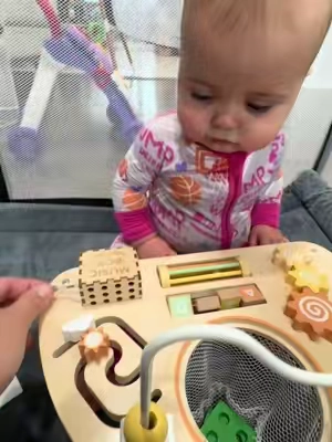 The best Montessori activity table for your little one! #babytoys #montessoritoys #montessoribaby #developmentaltoy #backtoschoolshopping 