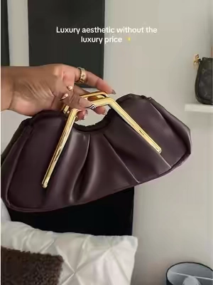 Obsessed with this purse I had to get it in another color. #purse #handbag #handbagcollection #handbagscollection #luxuryfashion 