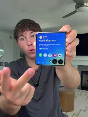 Samsung Galaxy Z Flip 8 is here!   #Samsung #GalaxyZFlip8 #GalaxyAI #Tech #FoldablePhone 