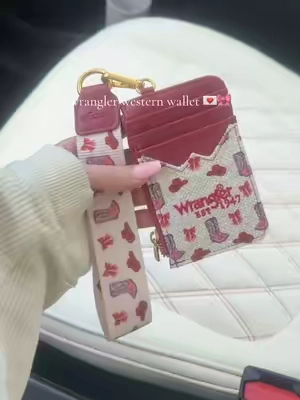 the perfect mini wrangler wallet 🫶 #wrangler #wallet #wristlet #wranglerwallet #westernfashion 
