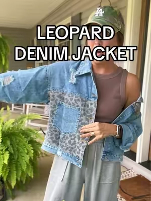 🐆🐆🐆👏🏻👏🏻👏🏻 yesssss!! #denimjacket #jeanjacket #oversizedjeanjacket #jacket #leopardprint 