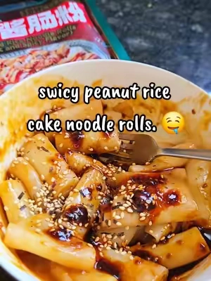10/10 These swicy peanut rice cake noodle rolls are so fire! 🤤🔥@Weee Asian Supermarket #spicynoodles #instantnoodles #easymeals #girldinner   #foodietiktok 