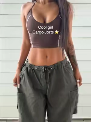 I got a size large so they’re oversized ⭐️ #coolgirlstyle #coolgirlfashion #modeloffduty #jorts 