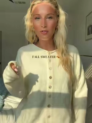 Love me a fall basic 🍂 #fall #fallszn #fallsweater #sweater #sweaterweather 