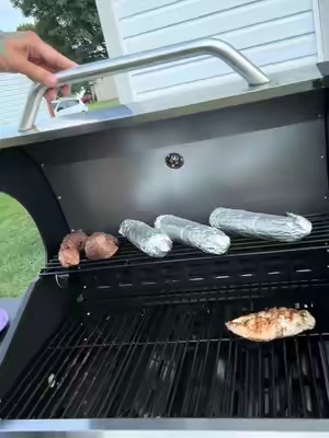 #rwflame #grill #grillmaster #cookouts #grilledfood @vqsandtattoos❌ 