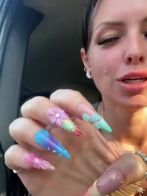 Love me some Press On Nails 💅 #pressonnails 