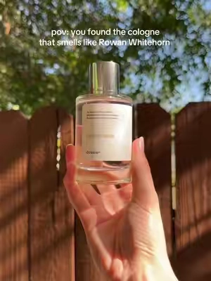 Fresh mountain air 🏔️Salty skin ✨ Crushed sage 🍃 Warm woods 🪾 Quiet. Powerful. Dangerous. #dossier #dossierperfumes #BookTok #tog #rowanwhitethorn 
