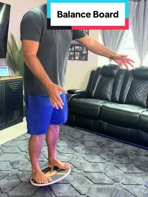 Core Training + Balance! #balanceboard #coretraining #coreworkout #balancedtraining 