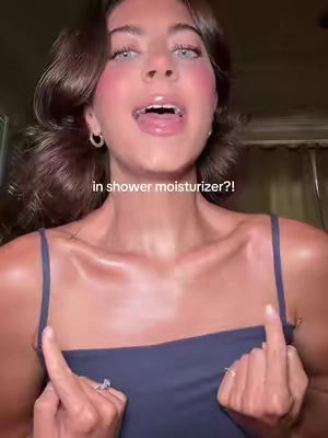 lazy girl in shower moisturizer for the best glow #inshowermoisturizer #hannisplashslave 