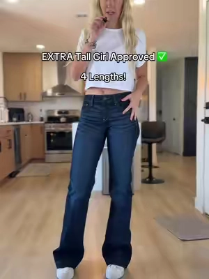 I couldn’t stop staring at myself in the mirror when I put these jeans on #tallclothing #tallgirl #tallfinds #jeans #tallfashion 