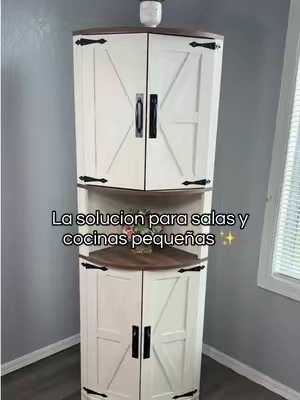 Si tu cocina es pequeña, este gabinete es perfecto para aprovechar esas esquinas que normalmente quedan vacías. Además de verse hermoso, tiene mucho espacio para guardar cosas#KitchenHacks #homedecor #organization #essentials #tiktokmademebuyit 
