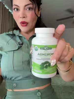 #moringa #moringabenefits #moringacapsules #vitaminas #antioxidants 